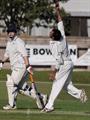 umair bowling.jpg